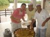 Equipe Arnas & Arnas - Preparando uma Paella na MBV em 22/01