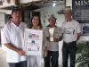 Equipe com o trofu e o certificado na MBV